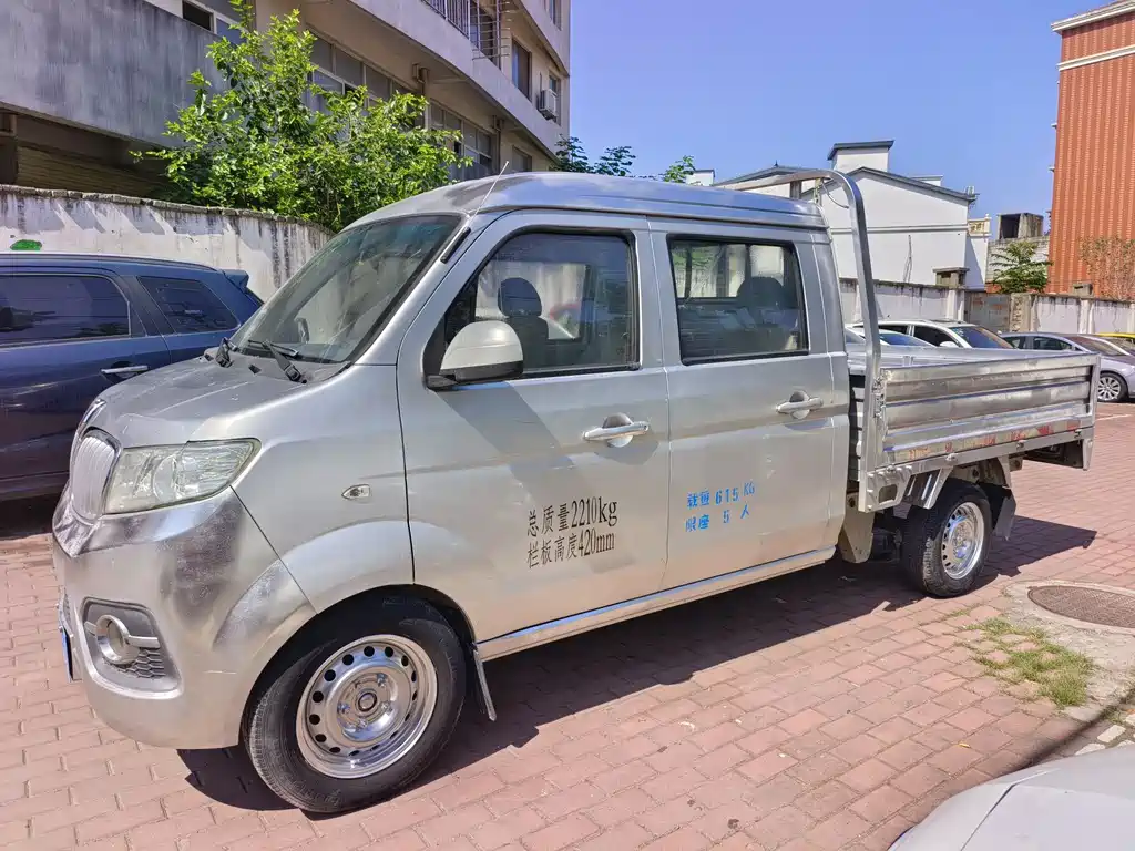 Jinbei T3 金杯T3 2015款 1.3 L双排舒适型DLCG12