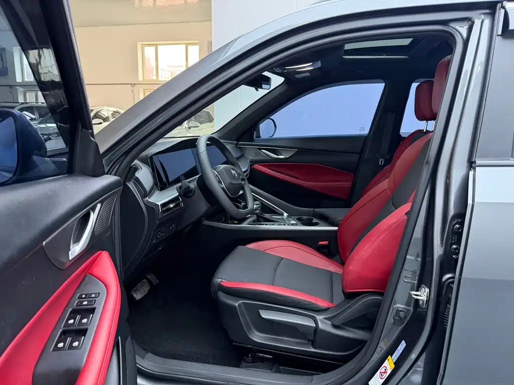 Changan CS35 PLUS Smooth Enjoyment 1.4 T DCT Luxury