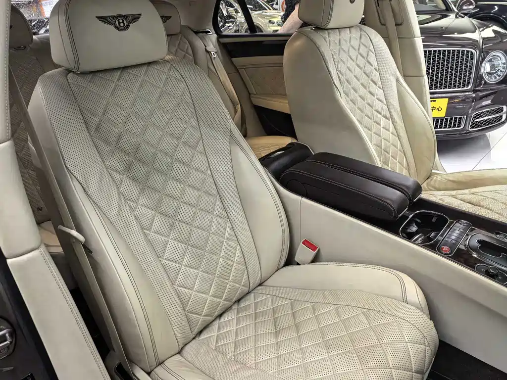 Flying Spur 4.0 T V8 S Standard