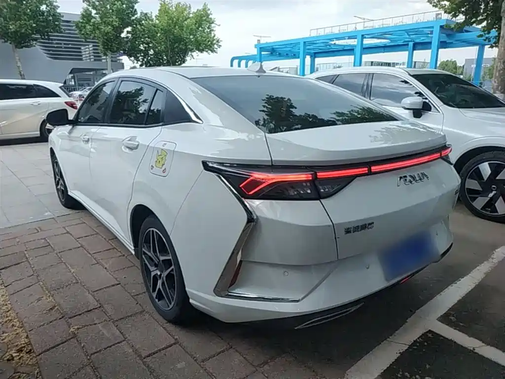 Yixuan 230 T Auto Shadow Chase