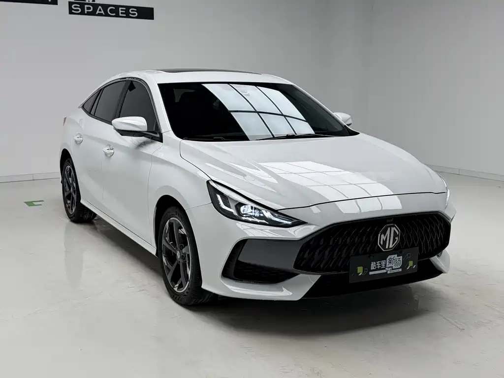 MG5 180 DVVT CVT Luxury