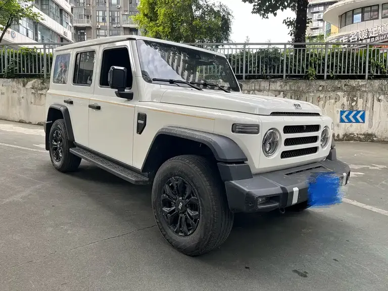 212 T01 2.0 T Explorer