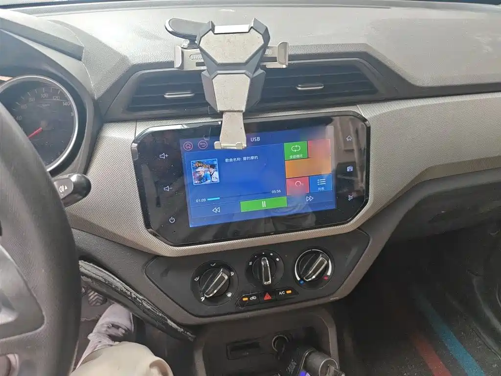 Wuling Hongguang 1.5 L S Comfort CN-VI LAR