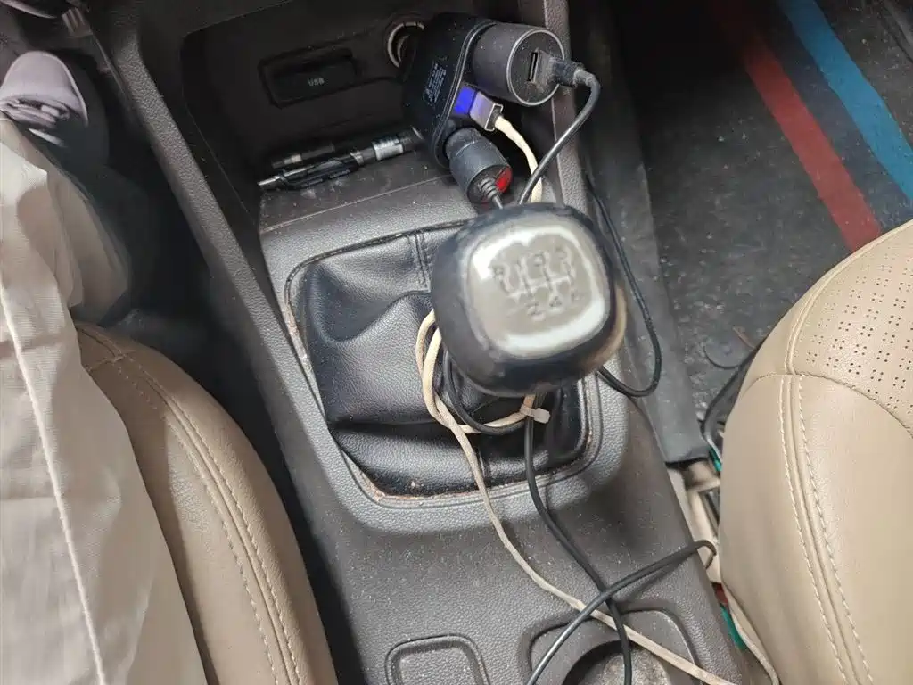 Wuling Hongguang 1.5 L S Comfort CN-VI LAR