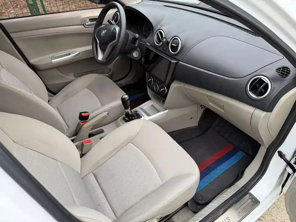 Yuexiang V3 1.4 L Manual Bliss CN-IV