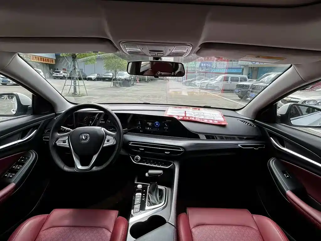 Eado PLUS Blue Whale NE 1.4 T GDI DCT Flagship