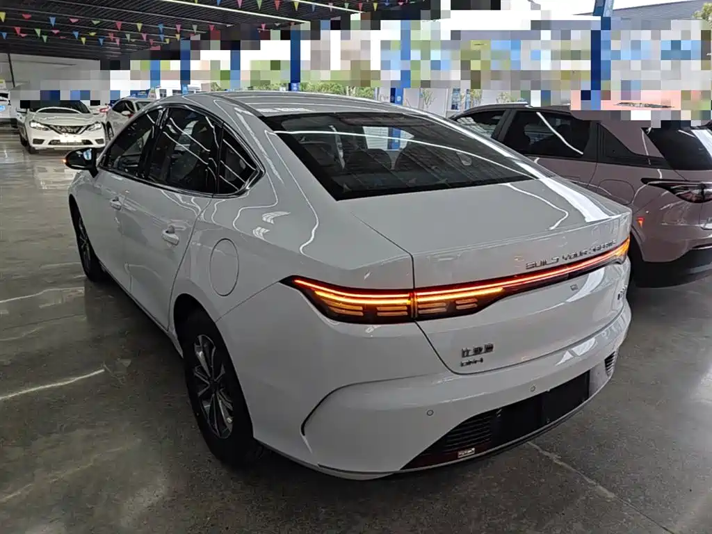 Destroyer 05 Glory DM-i 55 KM Luxury