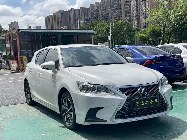 Lexus CT CT200 h Elite Mono CN-V