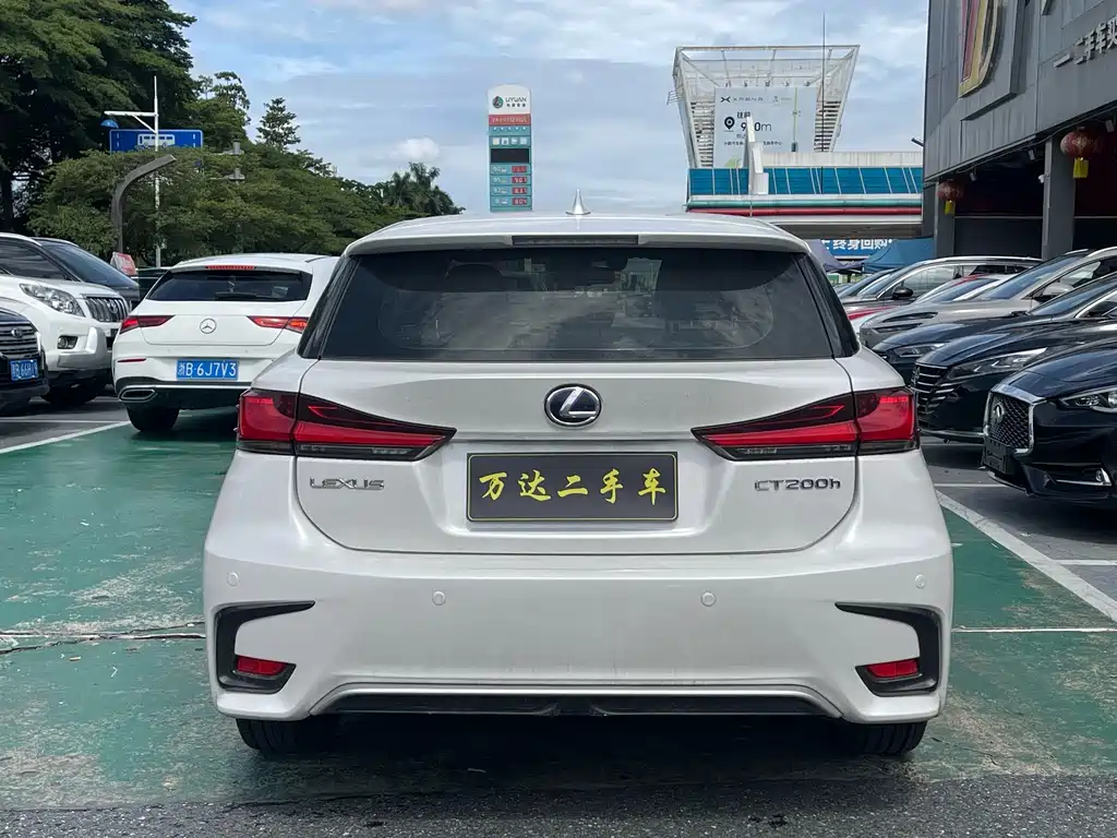 Lexus CT CT200 h Elite Mono CN-V