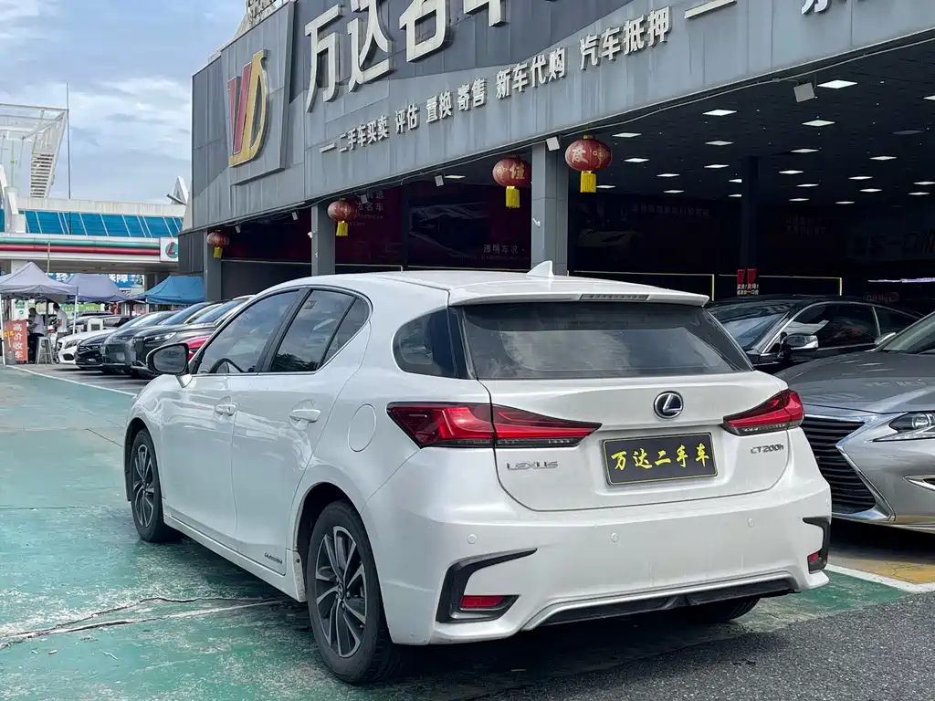 Lexus CT CT200 h Elite Mono CN-V