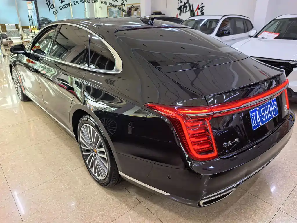 Hongqi H9 2.0 T Connected Flagship