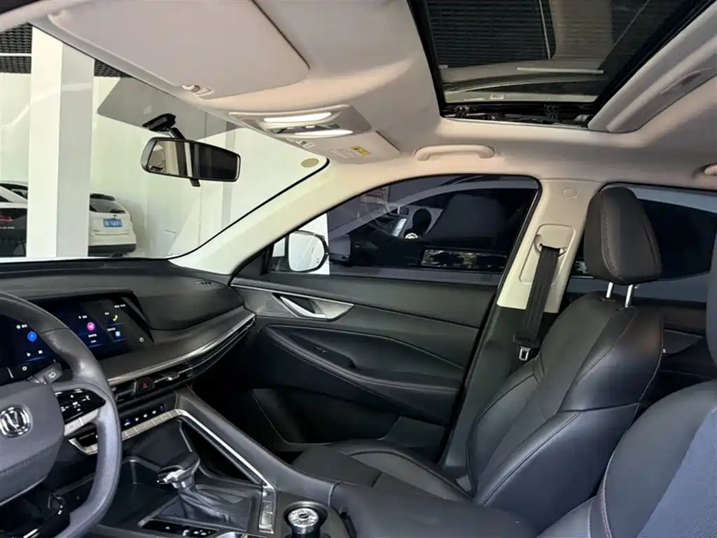 Changan CS35 PLUS 长安CS35 PLUS 2024款 蓝鲸NE 1.4 T DCT超享版