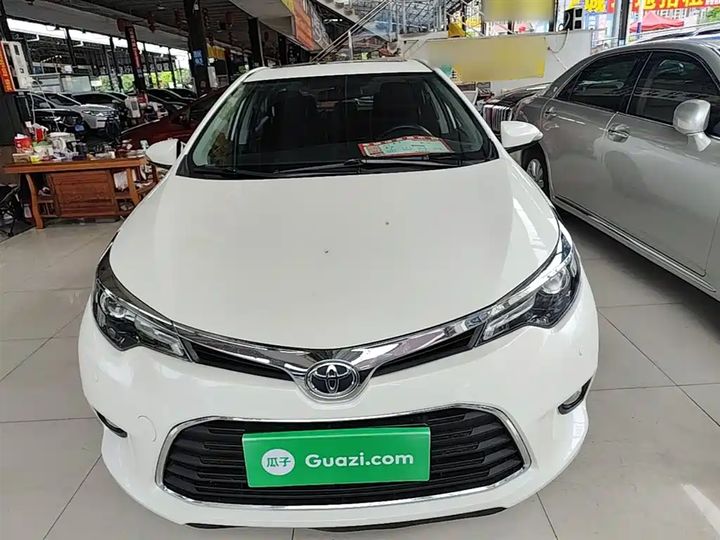 Levin 1.6 G CVT Elite
