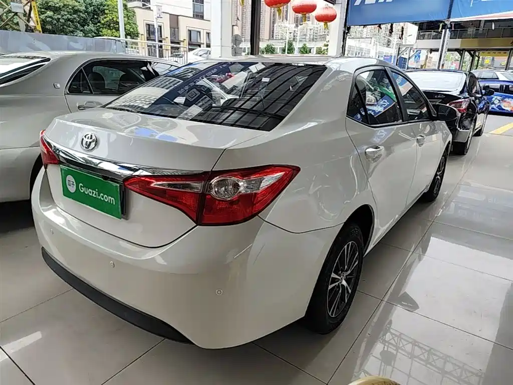 Levin 1.6 G CVT Elite