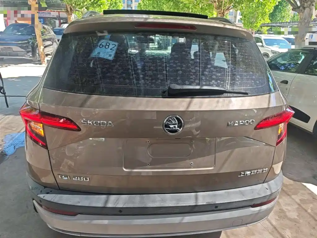 Karoq TSI280 Luxury CN-V