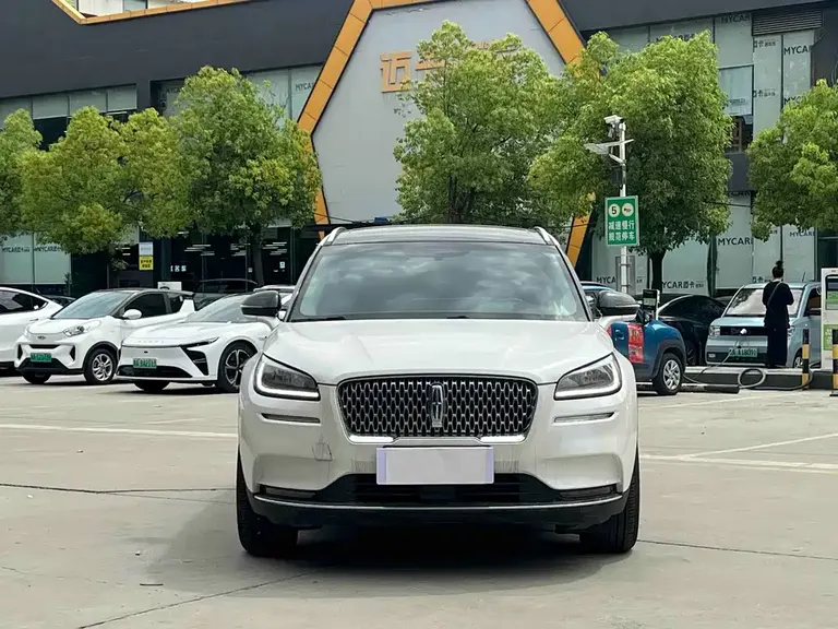 Lincoln Corsair 2.0 T 2 WD Premium