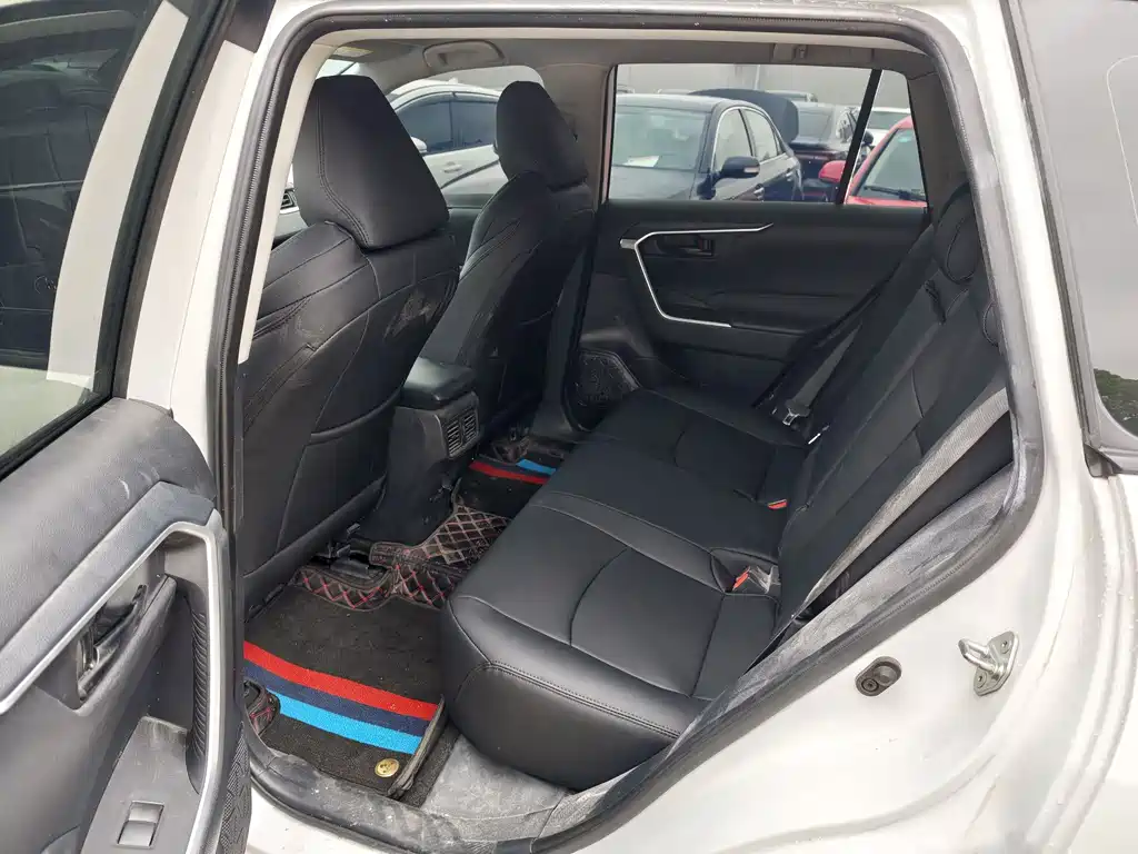 Wildlander 2.0 L CVT 2 WD Leading