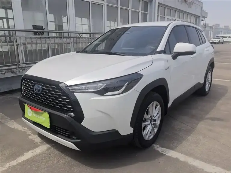 Toyota Corolla Cross Dual Engine 2.0 L Pioneer
