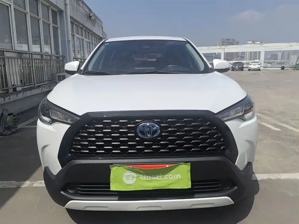 Corolla Cross Dual Engine 2.0 L Pioneer