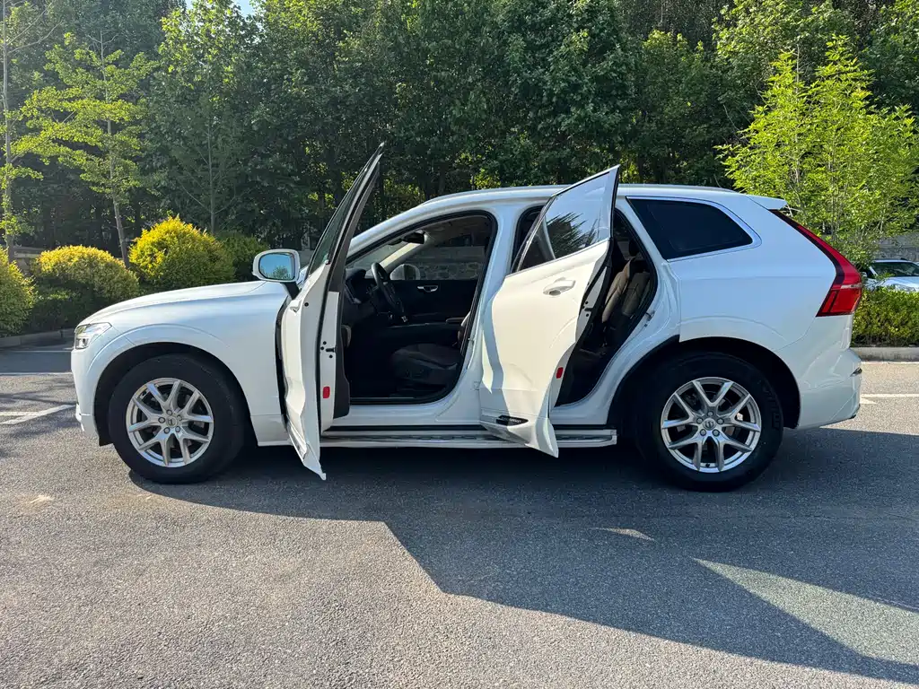 Volvo XC60 T5 4 WD Smart Vision Luxury