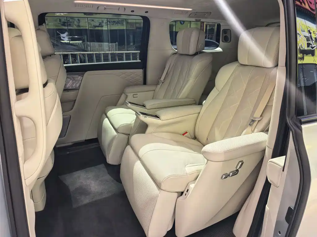 Buick Zhijing Shijia Luxury Enjoyment
