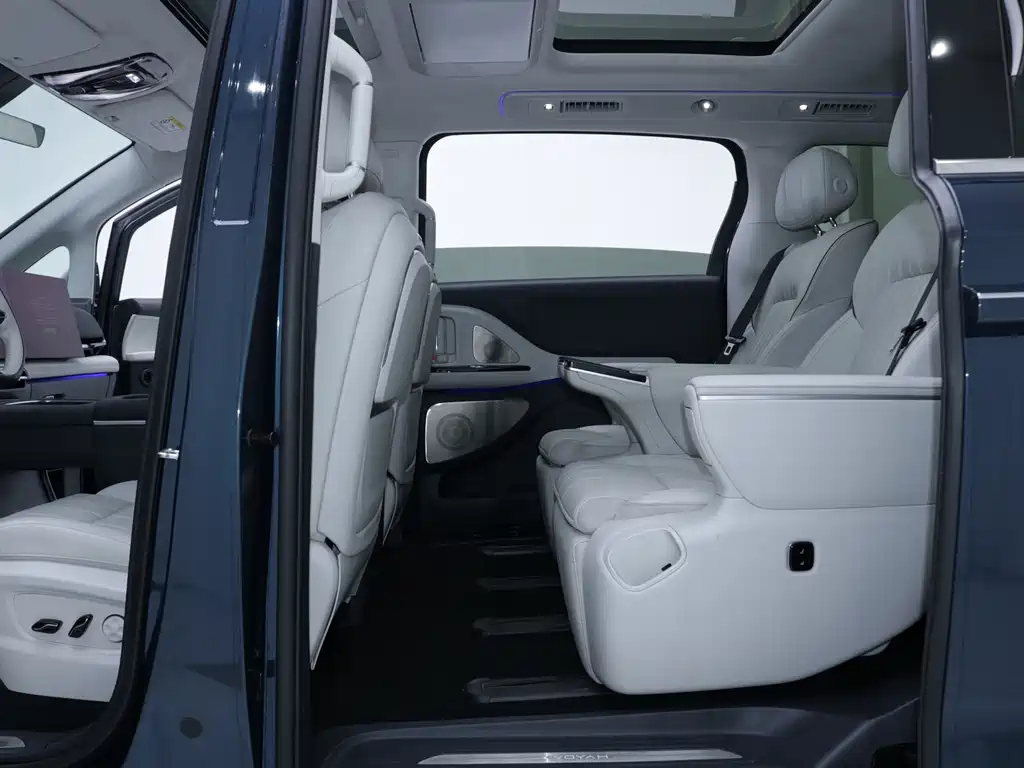 Voyah Dreamer PHEV 4 WD Flagship Kunpeng