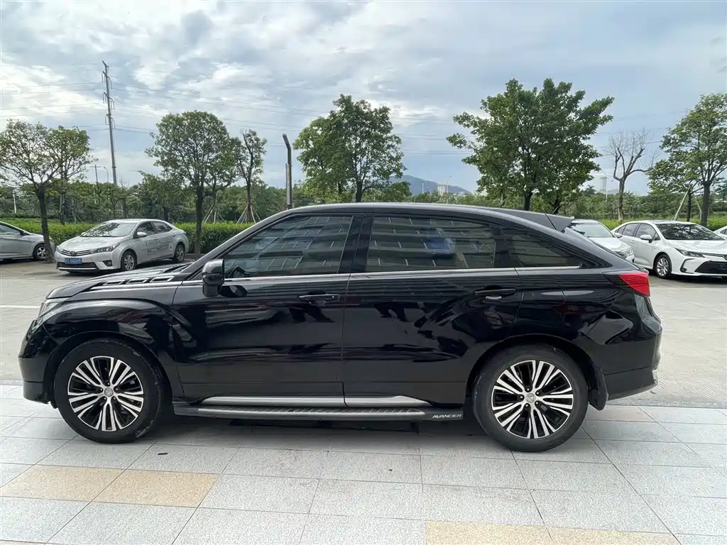 Avancier 370 TURBO 2 WD Luxury