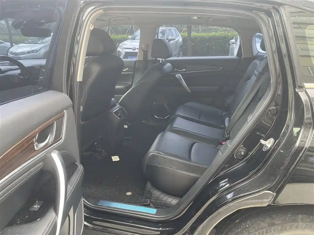 Avancier 370 TURBO 2 WD Luxury