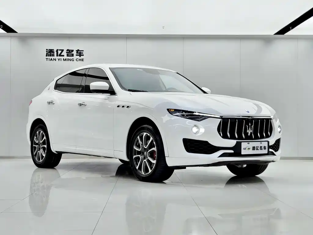 Levante 3.0 T Standard