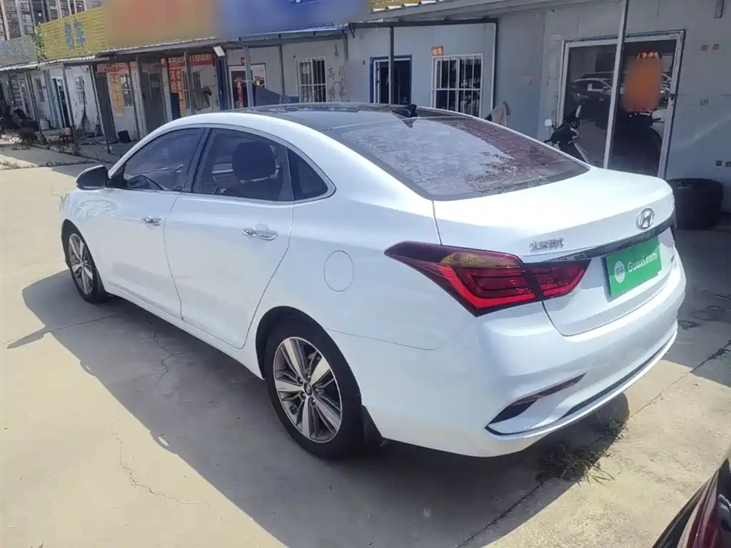 Mistra 1.6 T Auto Flagship TOP CN-V
