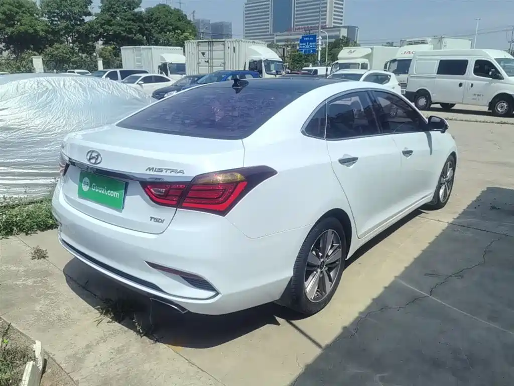 Mistra 1.6 T Auto Flagship TOP CN-V