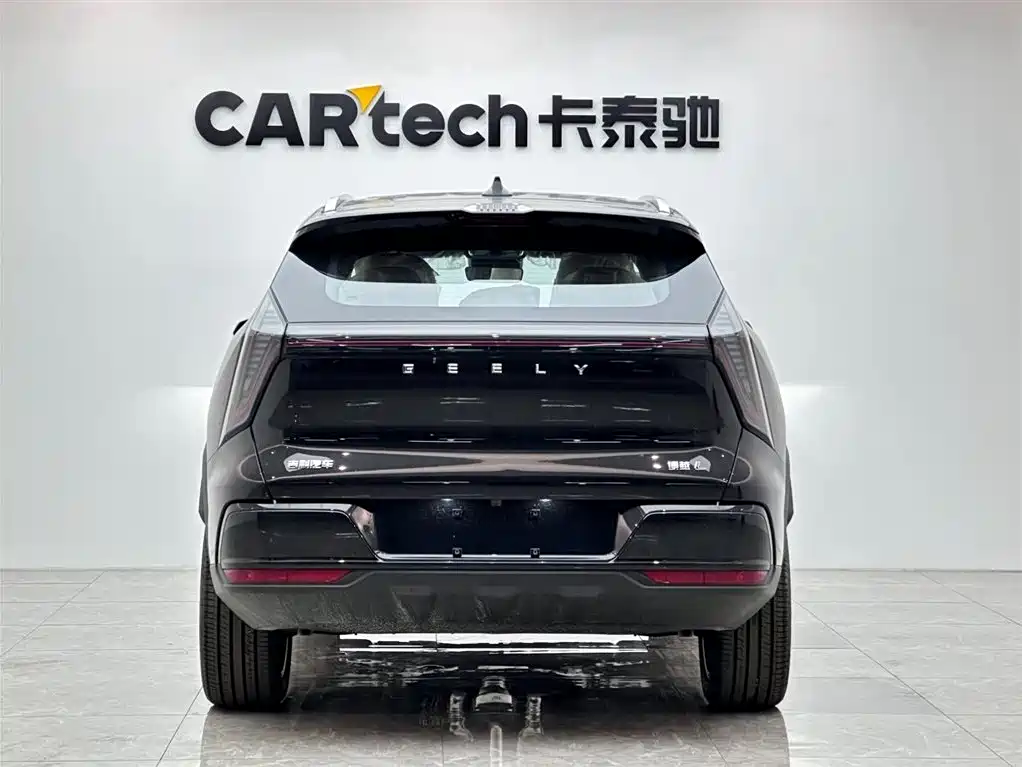 Boyue L 博越L 2025款 第四代 2.0 TD DCT 热爱