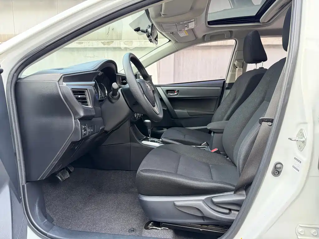 Levin 1.6 G CVT Elite