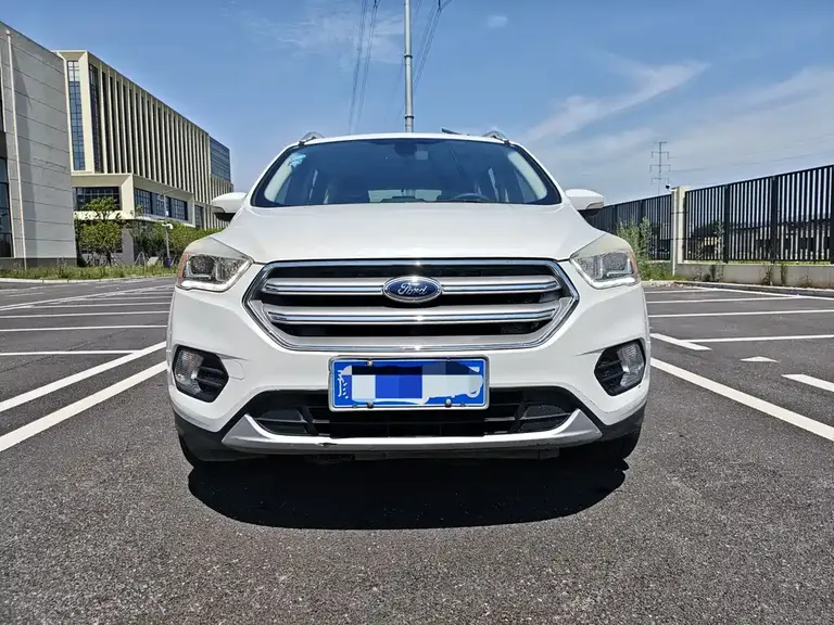 Ford Kuga EcoBoost 180 2 WD