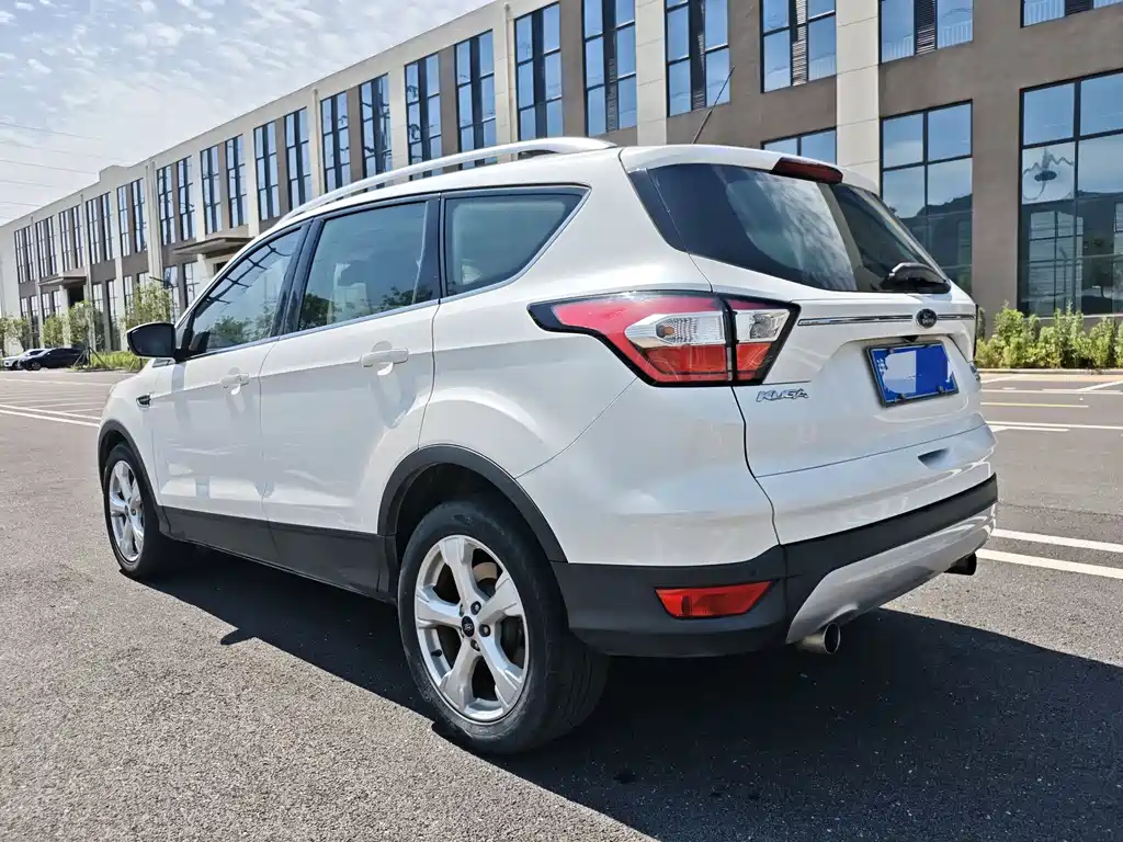 Kuga EcoBoost 180 2 WD