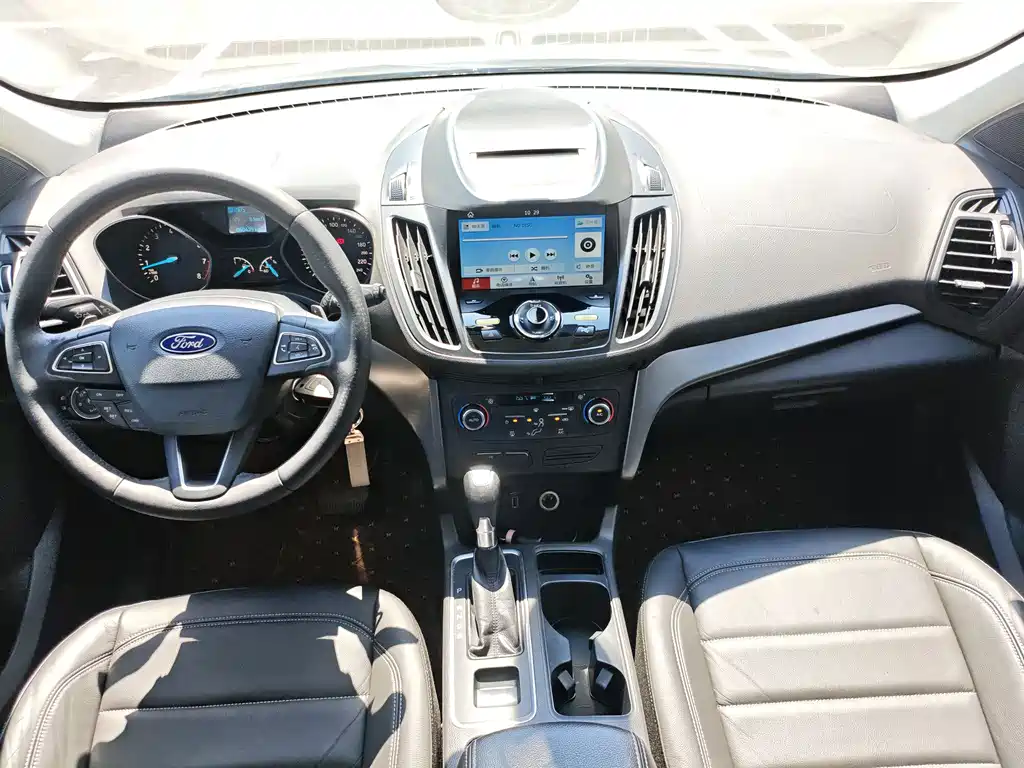 Kuga EcoBoost 180 2 WD