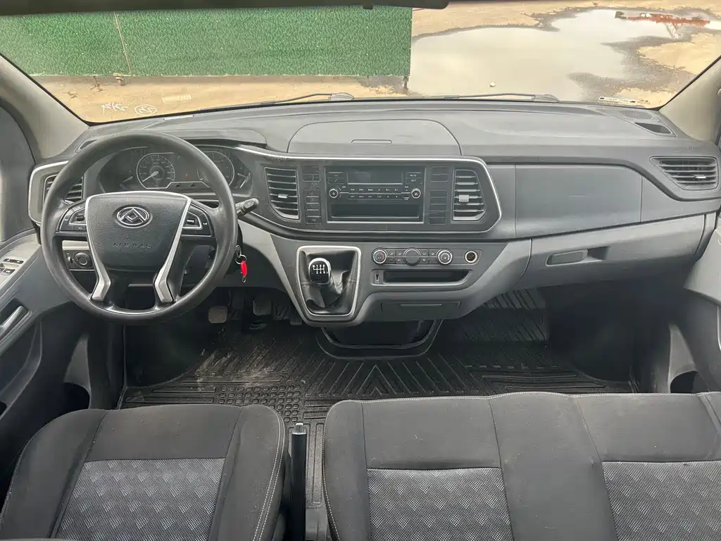 Xintu V80 2.0 T PLUS Manual All-round LWB Mid Roof 6 7 8 9-seat