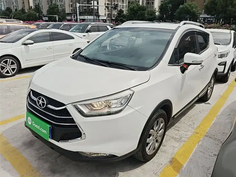 JAC Refine S3 1.5 L CVT Luxury Smart