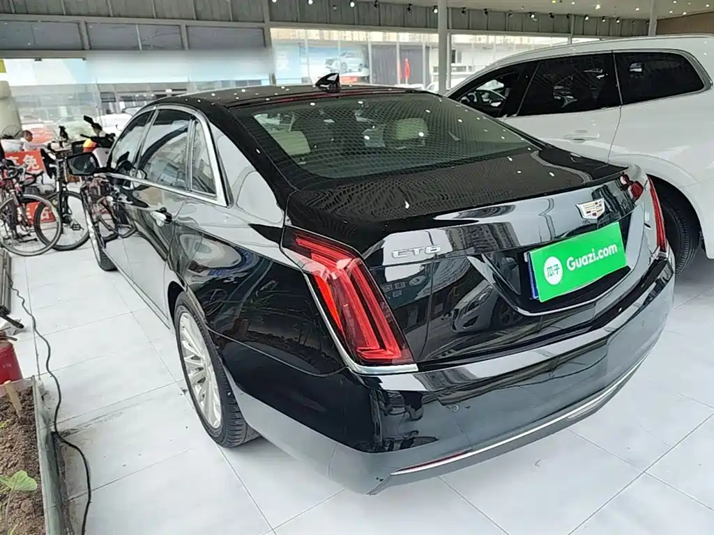 Cadillac CT6 28 T Fashion