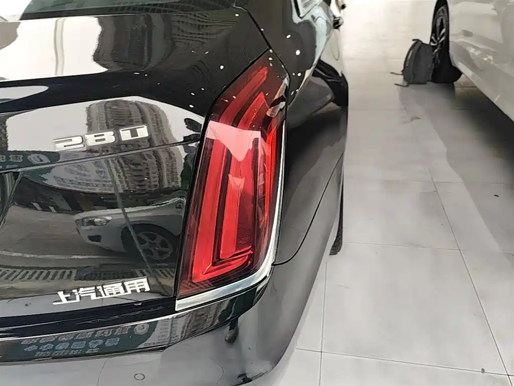 Cadillac CT6 28 T Fashion