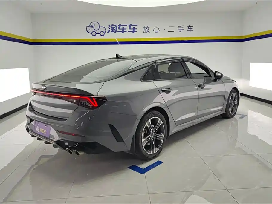 Kia K5 380 T GT-Line Refreshed