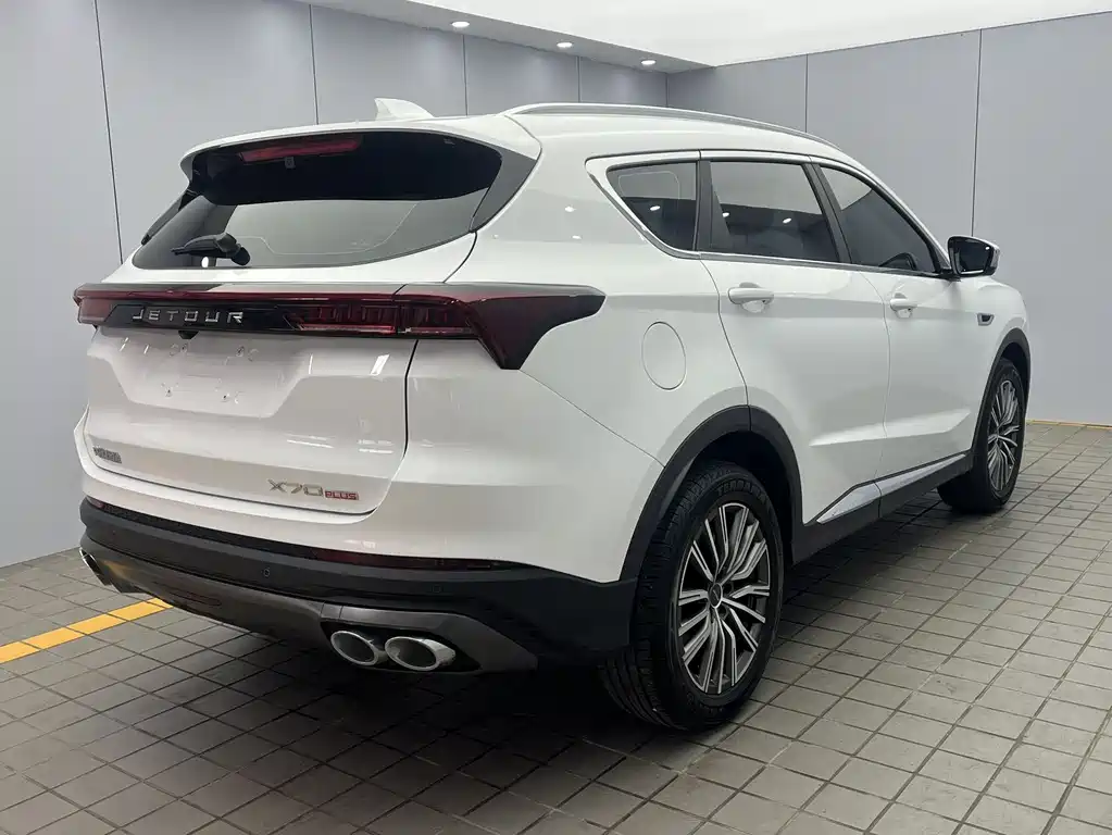 Jetour X70 PLUS 1.5 T DCT Brave PLUS 5-seat