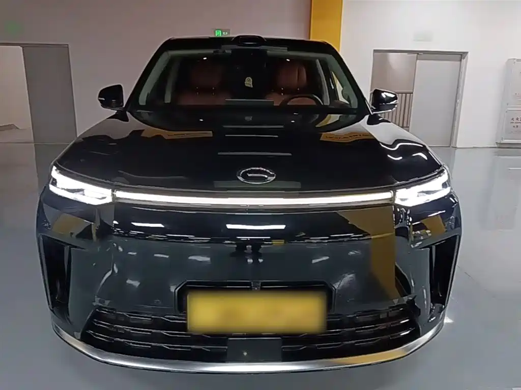 Trumpchi Xiangwang S9 Qiankun UItra 6-seat