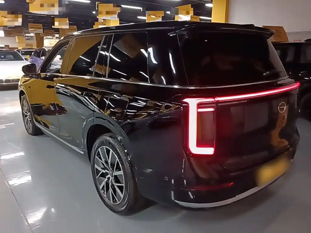 Trumpchi Xiangwang S9 Qiankun UItra 6-seat