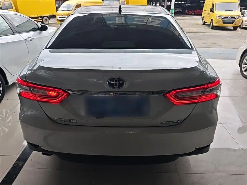 Camry Dual Engine 2.5 HG Luxury