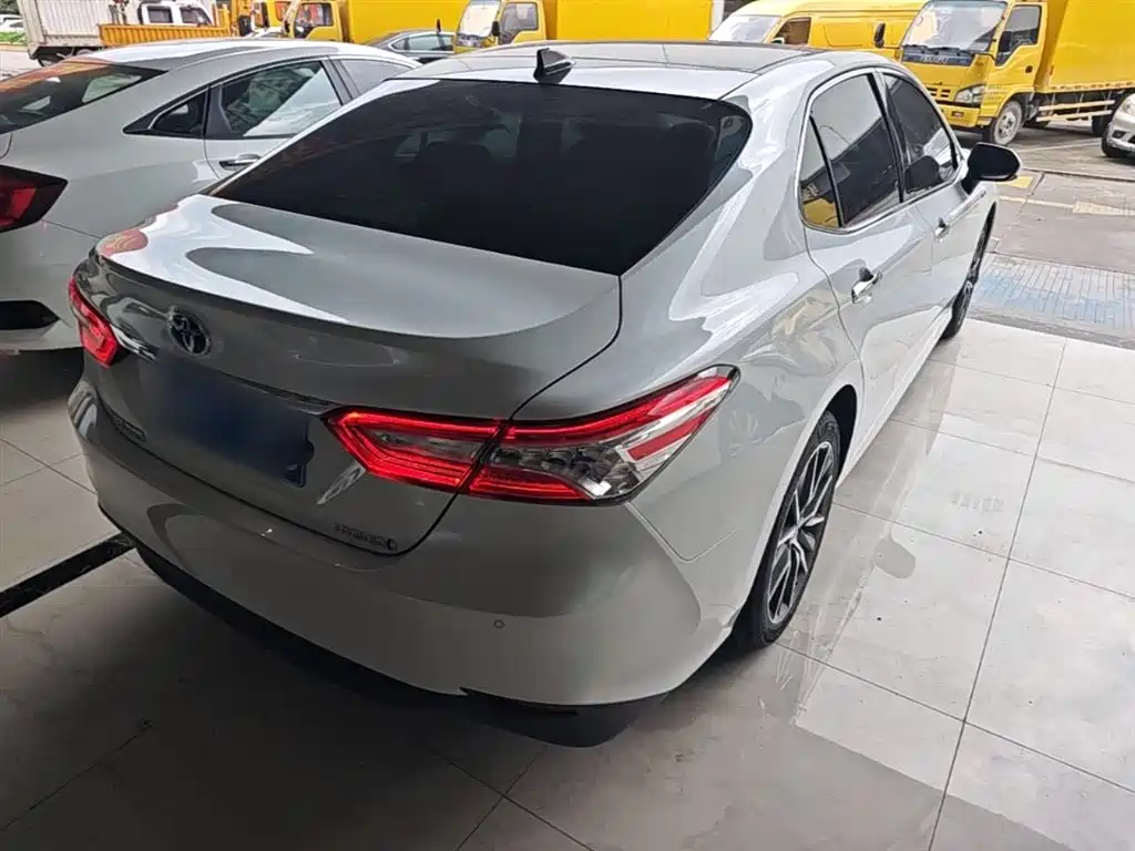 Camry Dual Engine 2.5 HG Luxury