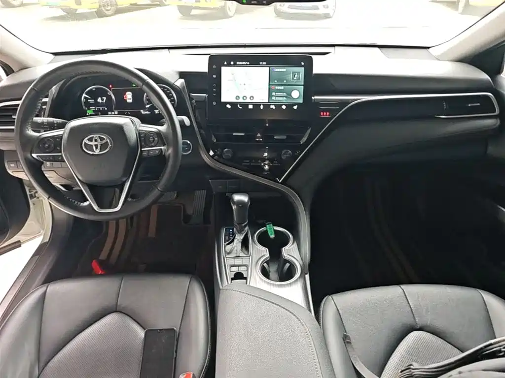 Camry Dual Engine 2.5 HG Luxury