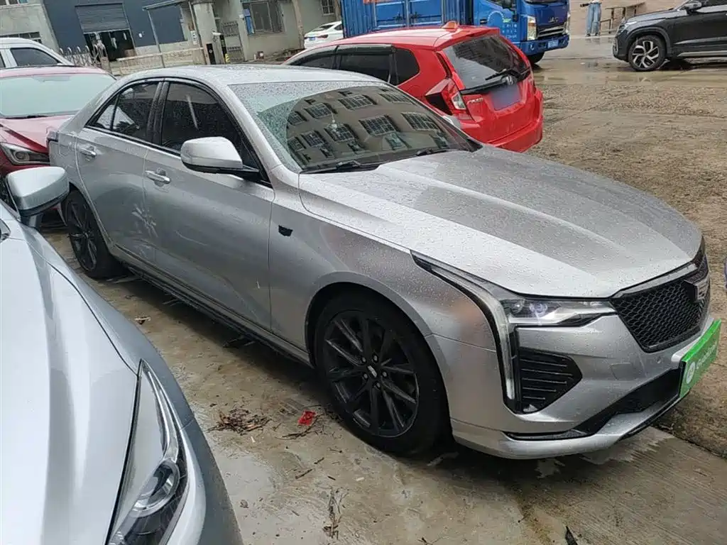 Cadillac CT4 28 T Distinguished