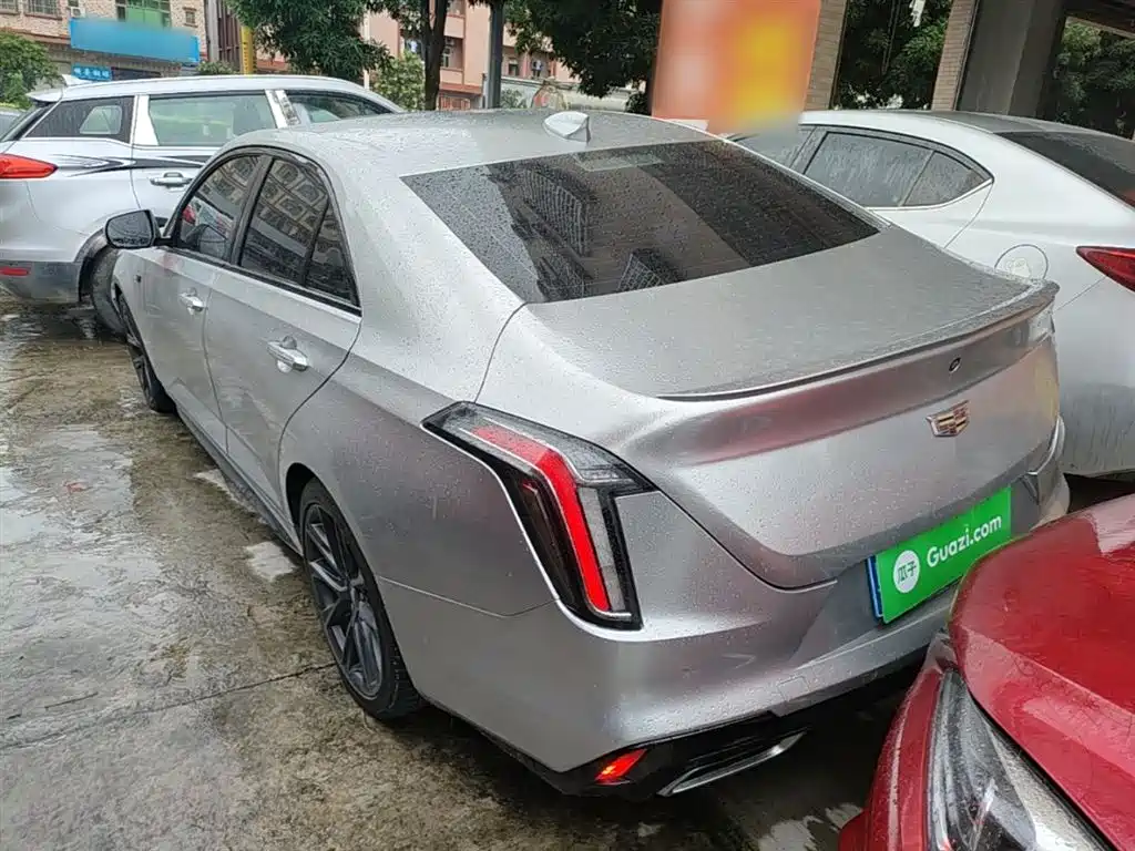 Cadillac CT4 28 T Distinguished
