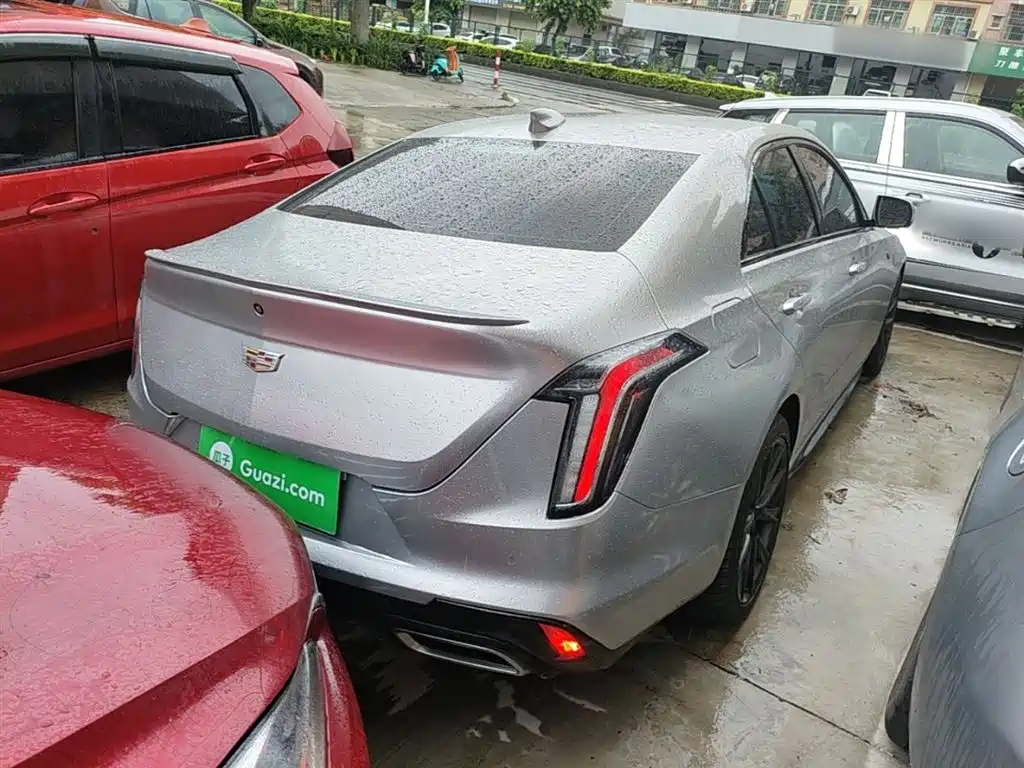Cadillac CT4 28 T Distinguished
